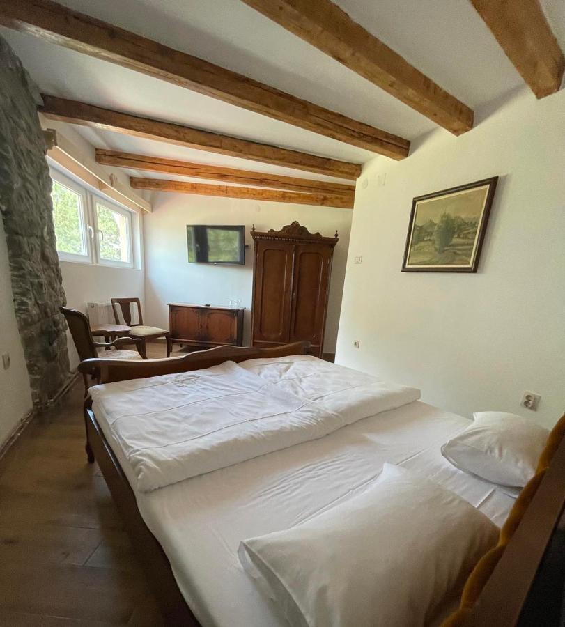 Garni Hotel Oblacinsko Jezero Oblacina Eksteriør bilde