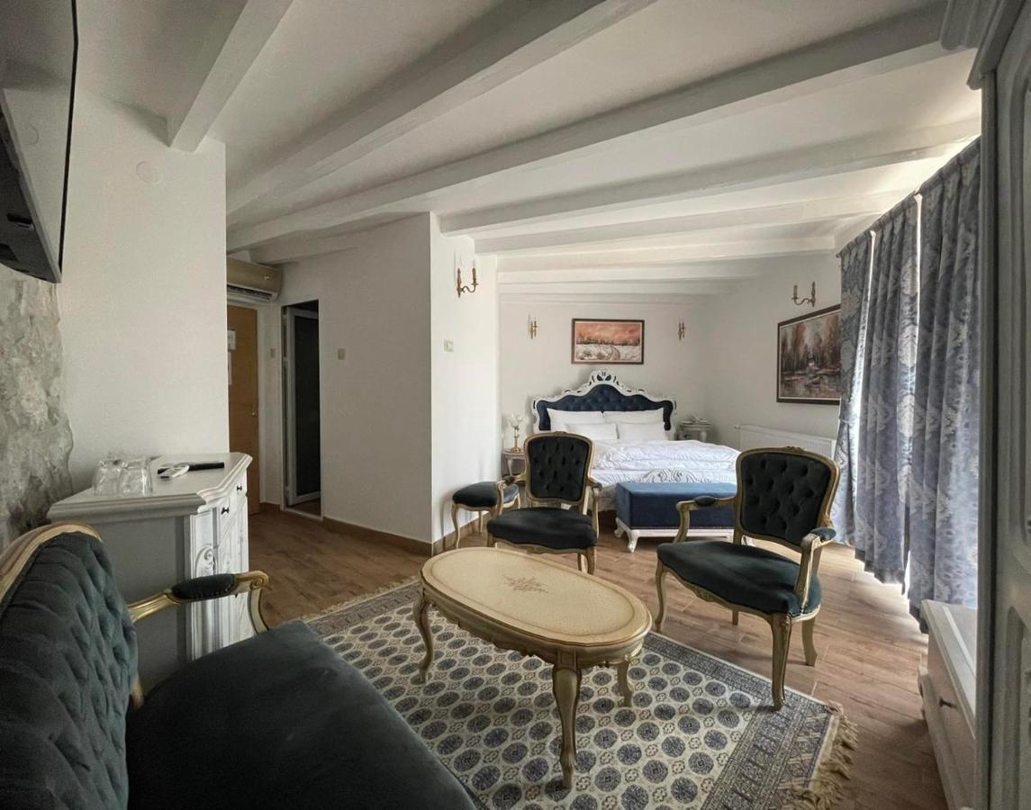 Garni Hotel Oblacinsko Jezero Oblacina Eksteriør bilde