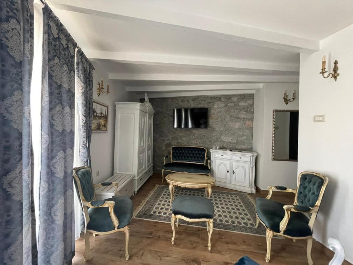 Garni Hotel Oblacinsko Jezero Oblacina Eksteriør bilde