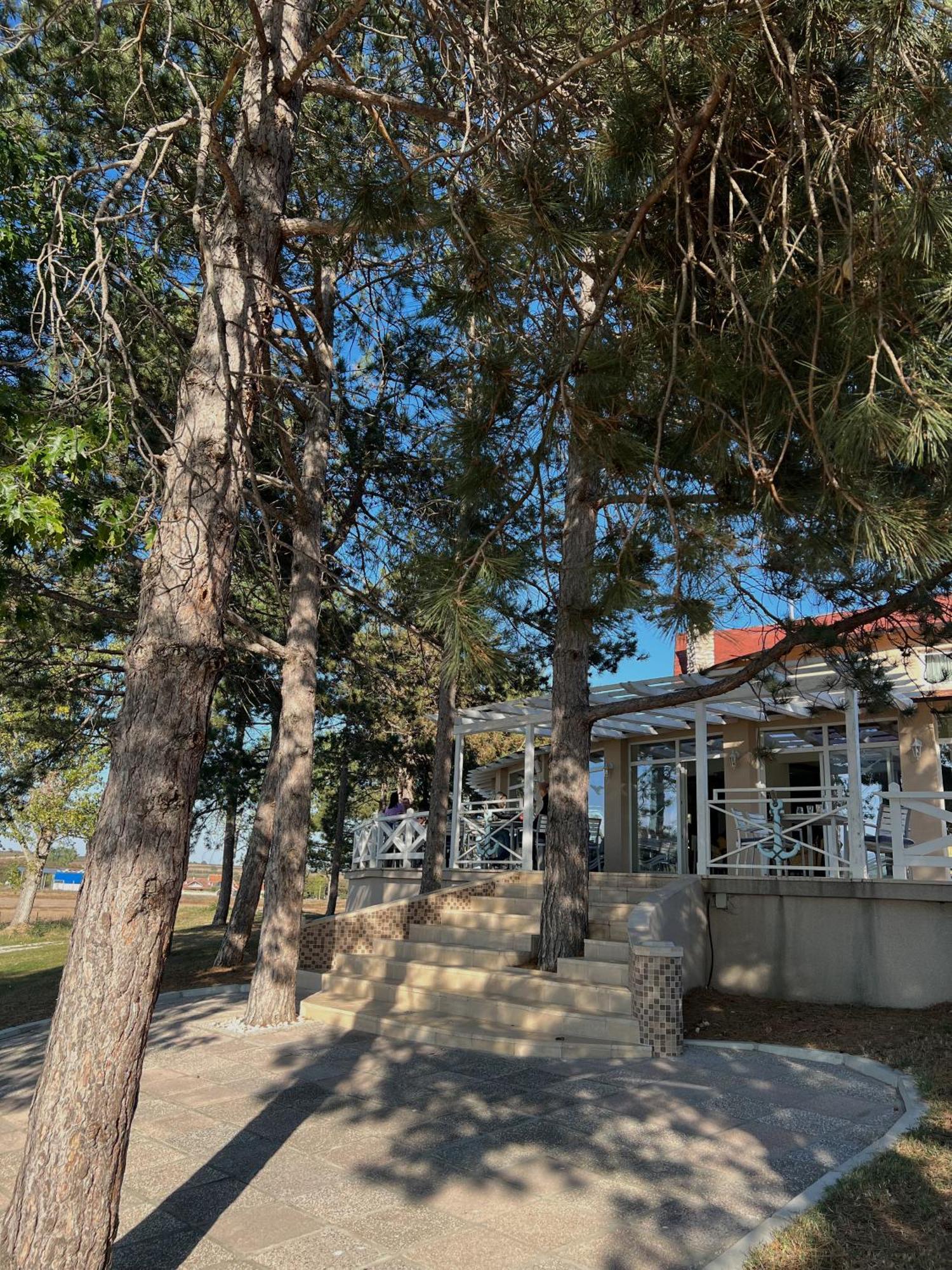 Garni Hotel Oblacinsko Jezero Oblacina Eksteriør bilde